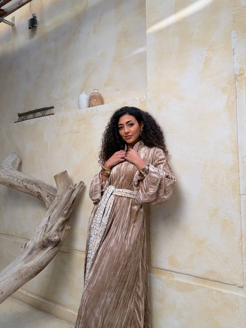 Velvet Glow Belted Abaya ✨