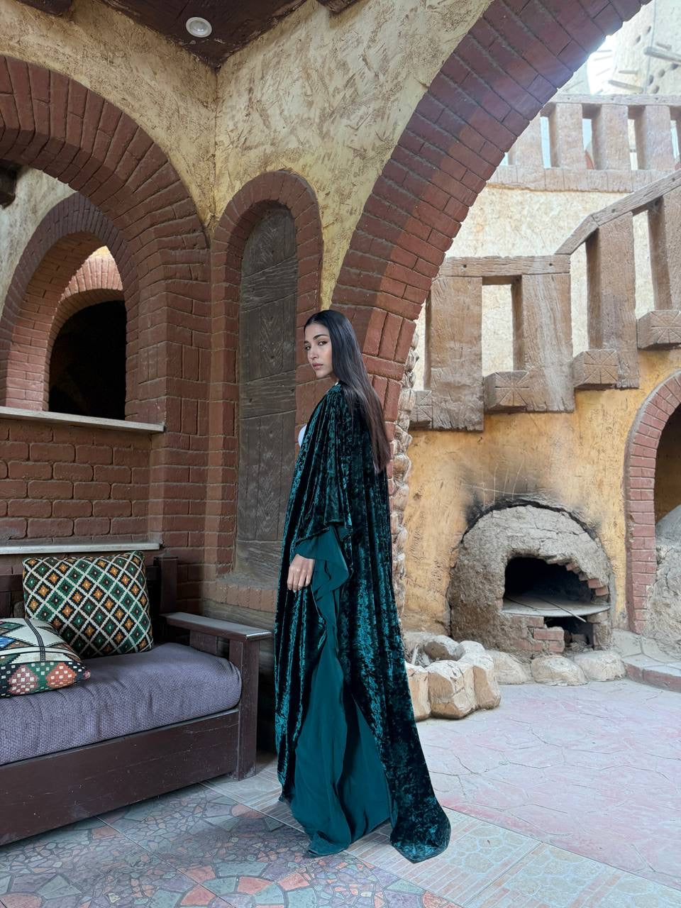 Emerald Velvet Flow Cape 💚