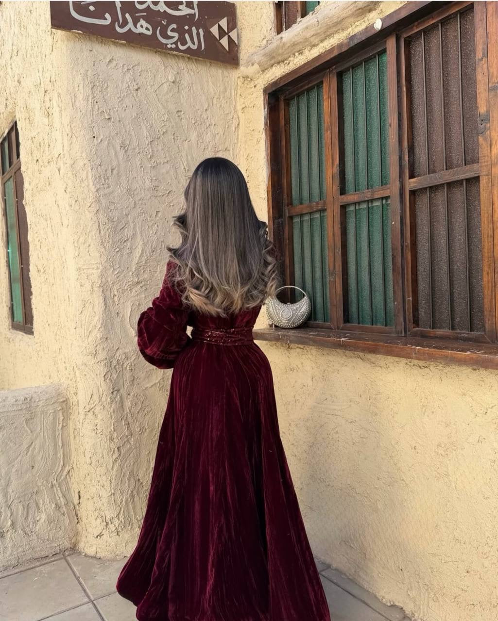 Velvet Glow Belted Abaya ✨