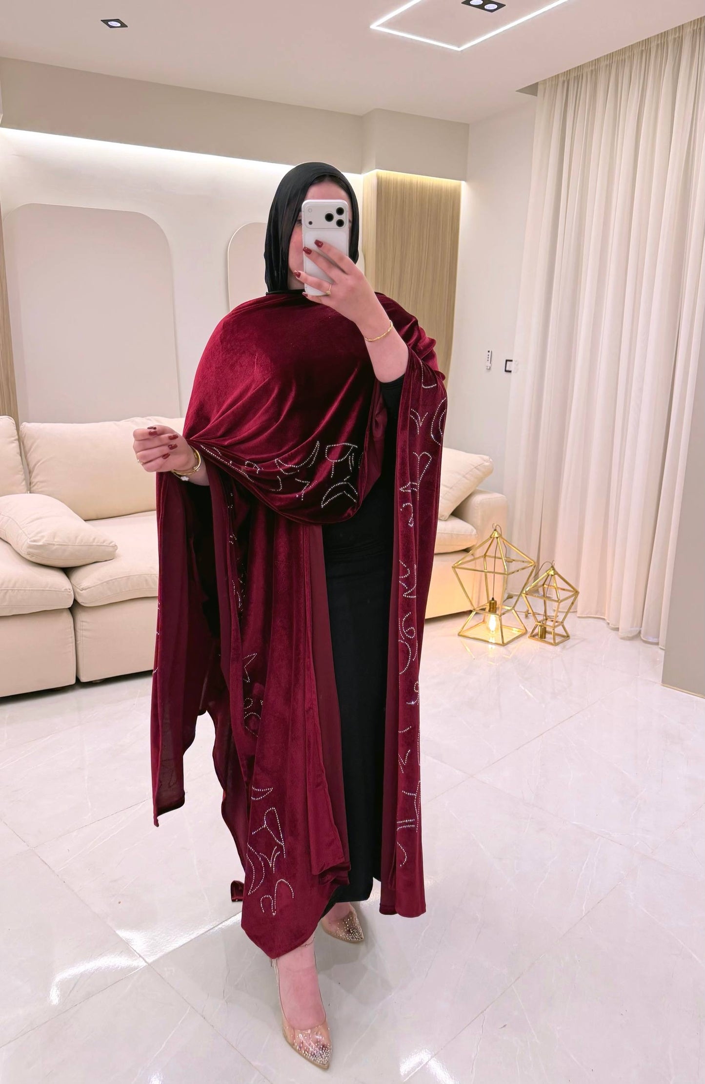 👑 Velvet Royal Cape