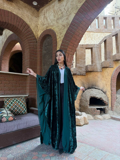 Emerald Velvet Flow Cape 💚