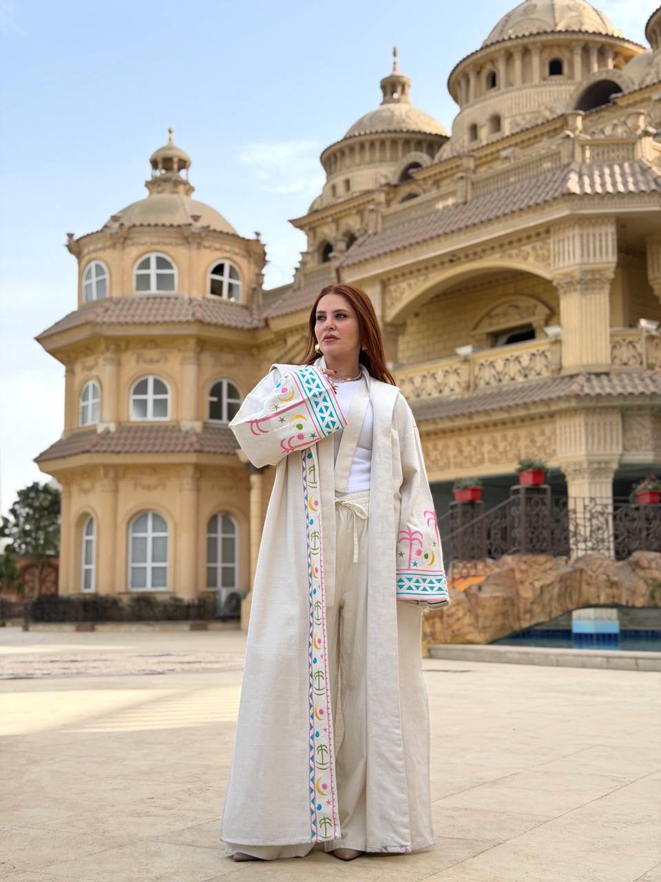 Zezil Hand-Embroidered Linen Kaftan