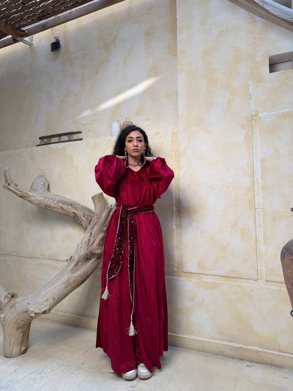 Velvet Glow Belted Abaya ✨