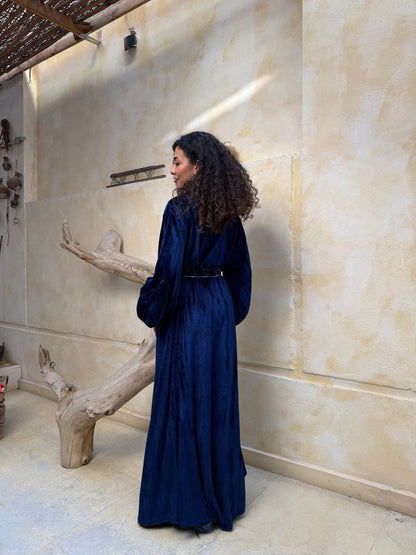 Velvet Glow Belted Abaya ✨