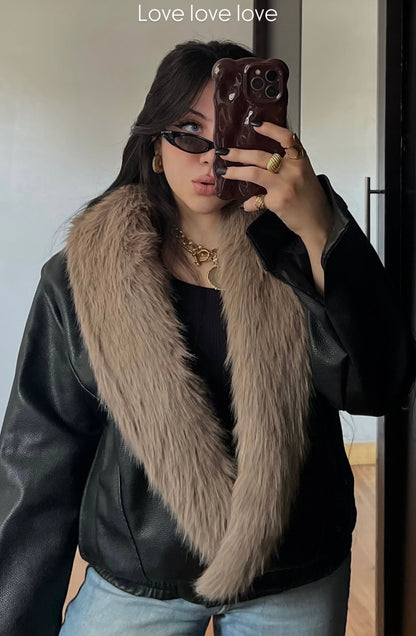 NOIR FUR COLLAR LEATHER JACKET