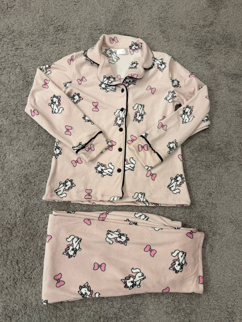 Warm Hug Velvet Set 🧸