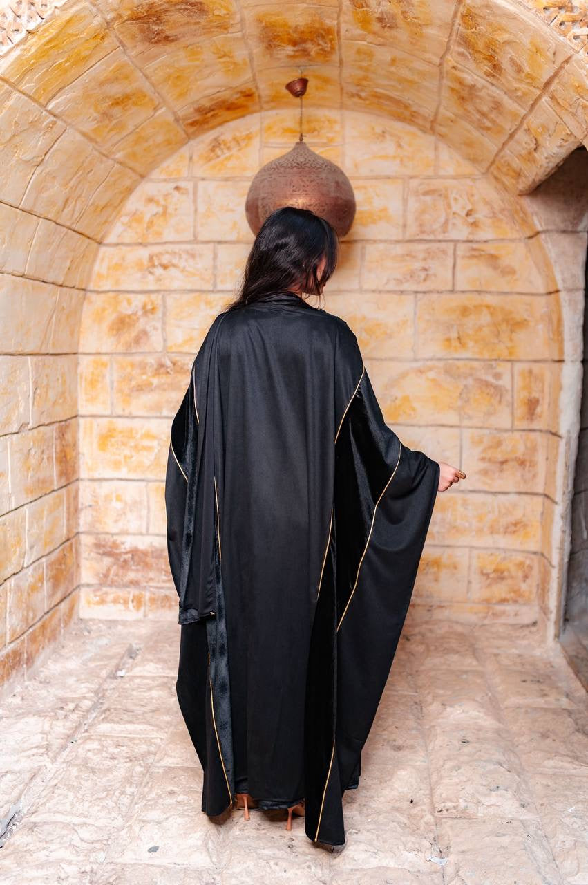 🖤 Golden Line Abaya