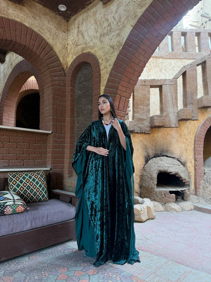 Emerald Velvet Flow Cape 💚