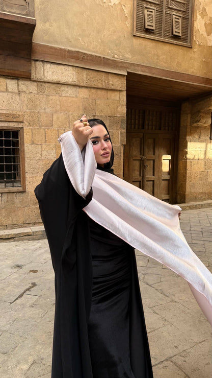 Noir Blush Elegance Abaya🖤🌸