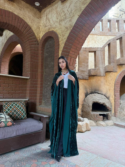Emerald Velvet Flow Cape 💚