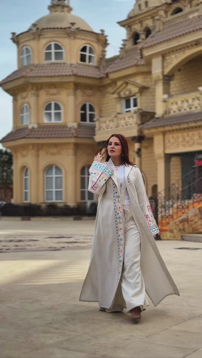 Zezil Hand-Embroidered Linen Kaftan