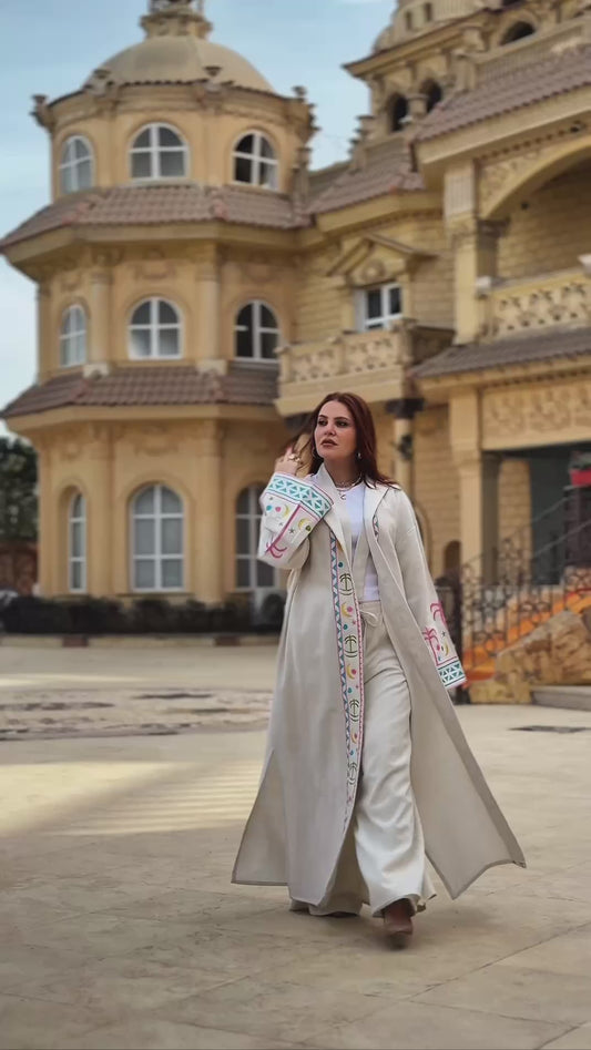 Zezil Hand-Embroidered Linen Kaftan