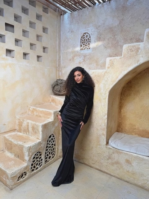 Scarlet Muse Velvet Dress ✨